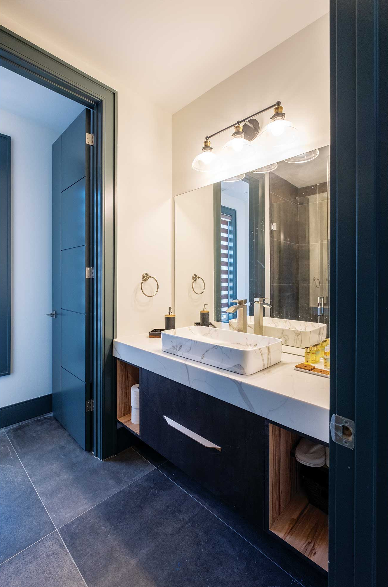 Custom Bathroom Vanities in Mississauga and Brampton