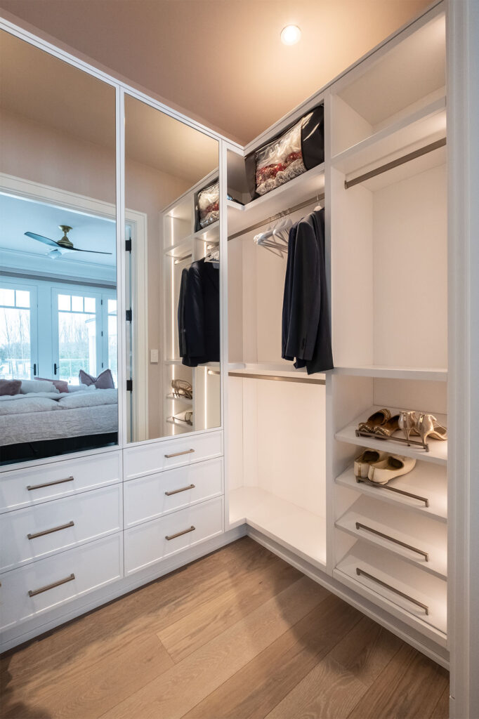 closet11 b